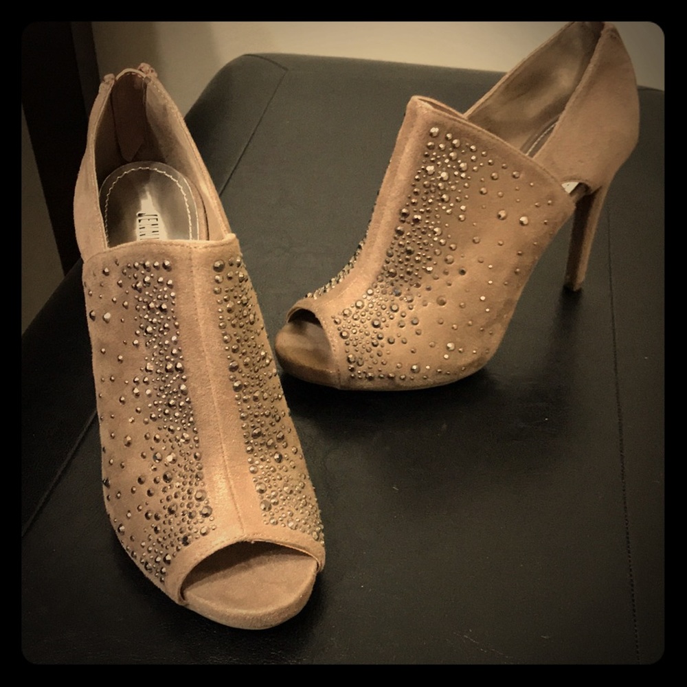 Jennifer Lopez heels